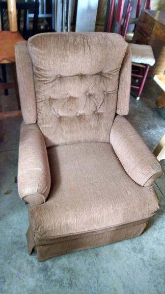 Recliner for sale in Coon Rapids MN