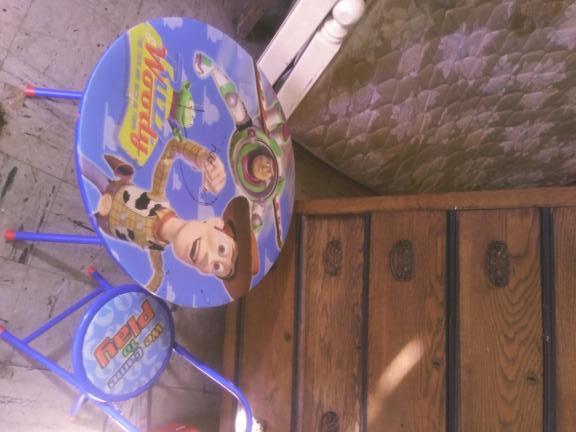 Toystory table chair for sale in Blaine County OK