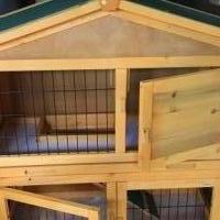 Rabbit/Guinea Pig Hutch for sale in Chaska MN by Garage Sale Showcase member pami1964, posted 10/06/2018
