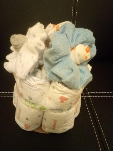Diaper cake, baby shower gift, mom to be gift
