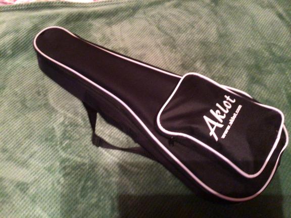 Aklot mahogany concert size ukulele & case