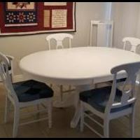 Oak Dinning Room Talblae and 6 Chairs for sale in Cape Coral FL by Garage Sale Showcase member akabu2, posted 03/14/2019
