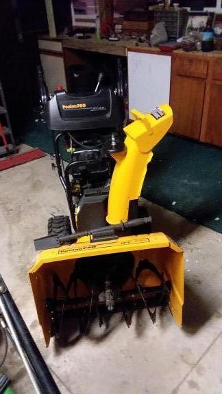 Poulan pro 24"   2stage elc. Start snowblower