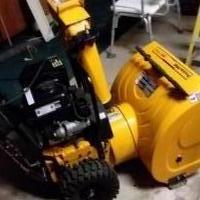 Poulan pro 24"   2stage elc. Start snowblower for sale in Dubuque IA by Garage Sale Showcase member Spokane1962, posted 12/19/2018