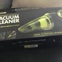 Car vacuum cleaner for sale in Essex Junction VT by Garage Sale Showcase member Aprilgirl, posted 09/30/2023