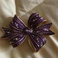 Bow pin for sale in South Burlington VT by Garage Sale Showcase member Aprilgirl, posted 03/27/2019