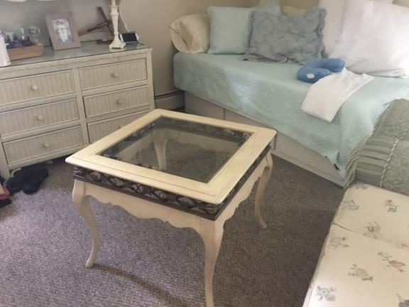 Coffee/End table for sale in Cranford NJ