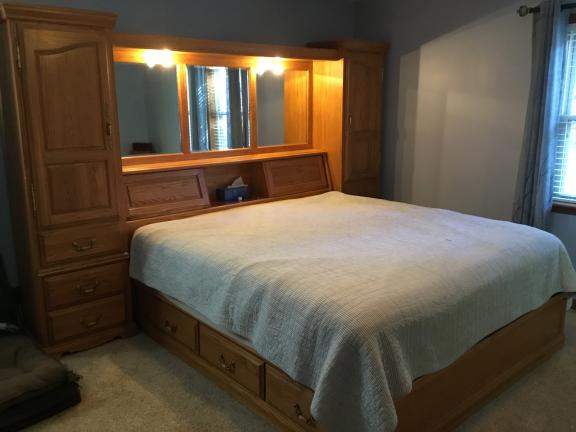 Oak wall bedroom set for sale in Liberty NC