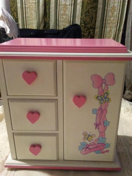 Jewelry box for sale in Kissimmee FL