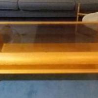 Coffee table for sale in Boonton NJ by Garage Sale Showcase member Dentaldonna, posted 10/12/2018