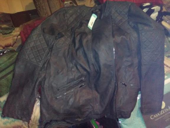 2X black faux leather jacket/king size 2000 thread count white sheet set with pillow cases for sale in Candler County GA