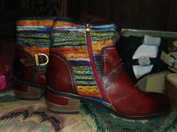 Variety of different boots n pumps size 10 for sale in Candler County GA