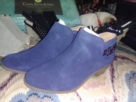 Variety of different boots n pumps size 10