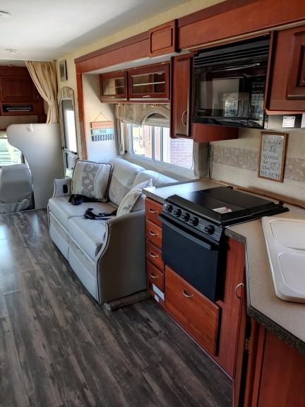 2005 Jayco Seneca 35GS Motorhome