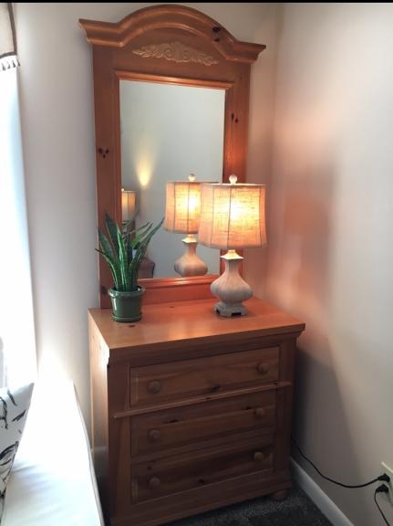 Broyhill-Fontana Bedroom Set