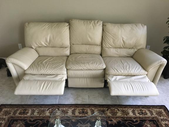 RECLINING LEATHER COUCH