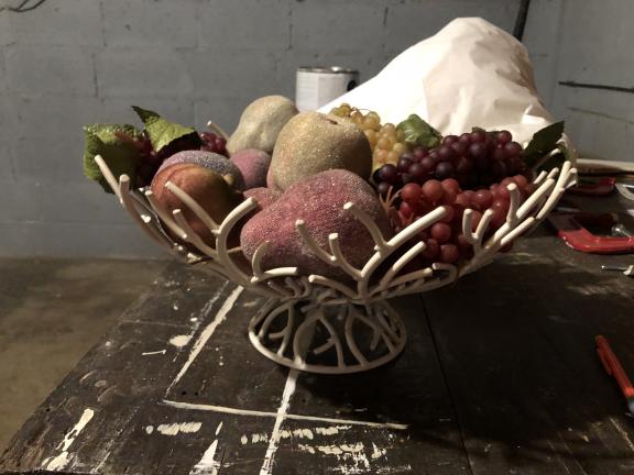 Metal decorative bowl