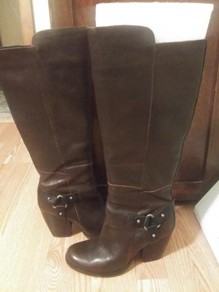 Boots woman