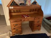 Pine roll top desk for sale in Roscommon MI