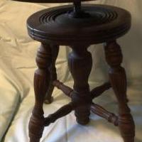 Antique piano stool for sale in Franklin IN by Garage Sale Showcase member cmpritchard mae147147, posted 06/26/2019