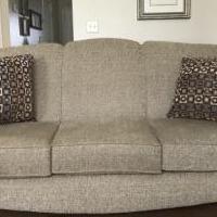 Like New Sofa for sale in Eaton OH by Garage Sale Showcase member dvessels9, posted 06/14/2019