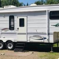 2001 26’ Jayco Eagle 5th Wheel Camper for sale in Phillips WI by Garage Sale Showcase member Tiger62, posted 06/25/2019