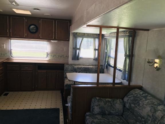 2001 26’ Jayco Eagle 5th Wheel Camper