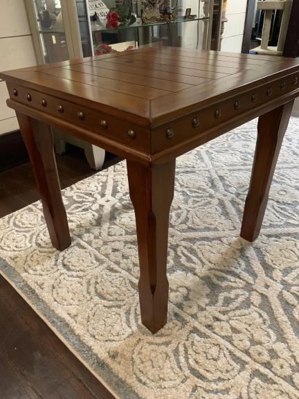End table for sale in Ennis TX