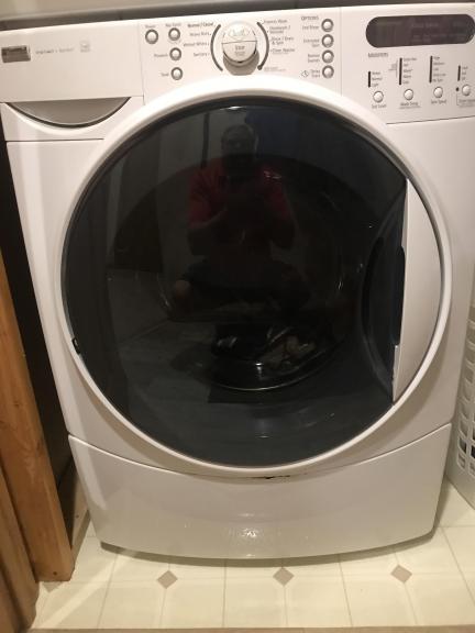Kenmore elite front load washer for sale in Tiffin OH