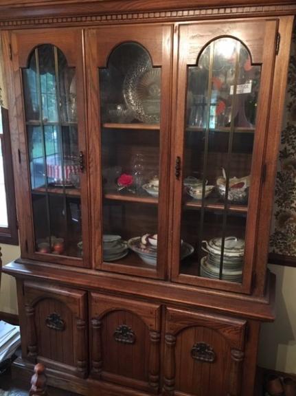 China Hutch with glass doors for sale in Clayton IN
