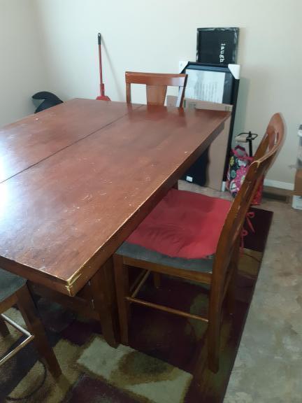 Kitchen Table for sale in Fort Wayne IN