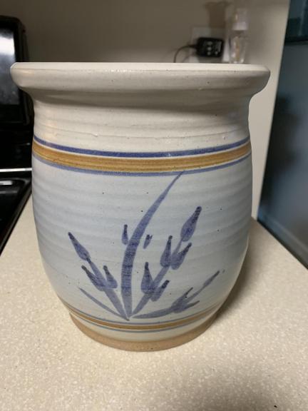 Stoneware utensil holder for sale in Carol Stream IL