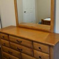 Bedroom Set for sale in Sugar Land TX by Garage Sale Showcase member adrich2, posted 08/13/2019