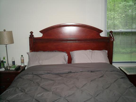 Queen Bed Room set (5) Piece for sale in Kunkletown PA