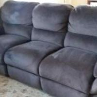 Bob's Furniture Sofa Recliner Memory Foam for sale in Somerset NJ by Garage Sale Showcase member Vandy7, posted 04/18/2019