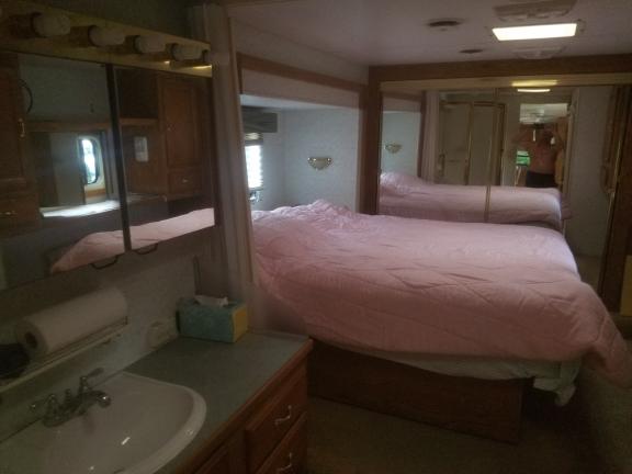 Camper