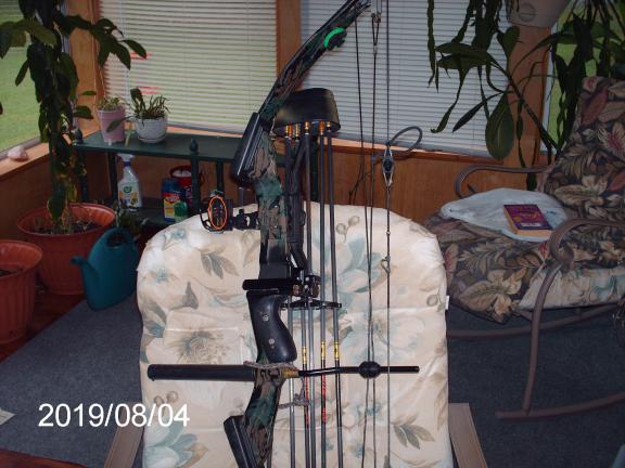 Compound Hunting Bow outfit for sale in Mecklenburg County VA
