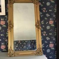 Gilded Hall Mirror for sale in Rutland VT by Garage Sale Showcase member MJW147C, posted 05/15/2019