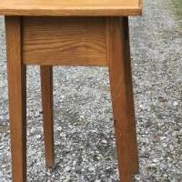 Solid Oak Lamp table for sale in South Burlington VT by Garage Sale Showcase member Cangirl, posted 06/20/2019
