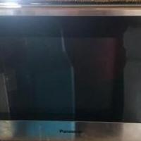 Microwave for sale in Lanse MI by Garage Sale Showcase member Marla1, posted 07/17/2019