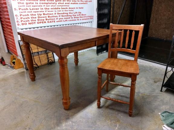 Pub  Kitchen Table
