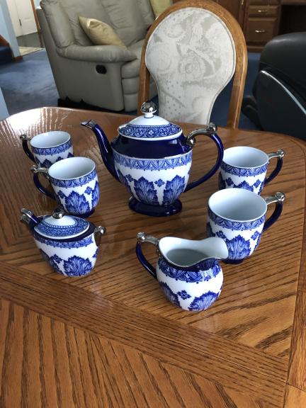 Bombay Blue and White Tea Set for sale in Macomb MI