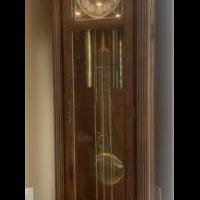 Grandfather Clock for sale in Bleckley County GA by Garage Sale Showcase member Lynnfreeman, posted 07/16/2019