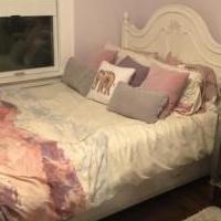 GIRLS WHITE FULL SIZE TRUNDLE BED W TRUNDLE MATTRESS for sale in Morristown NJ by Garage Sale Showcase member benmorits, posted 07/14/2019