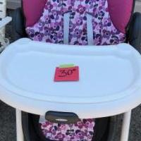 High chair for sale in Norwalk OH by Garage Sale Showcase member Mickey77, posted 08/03/2019