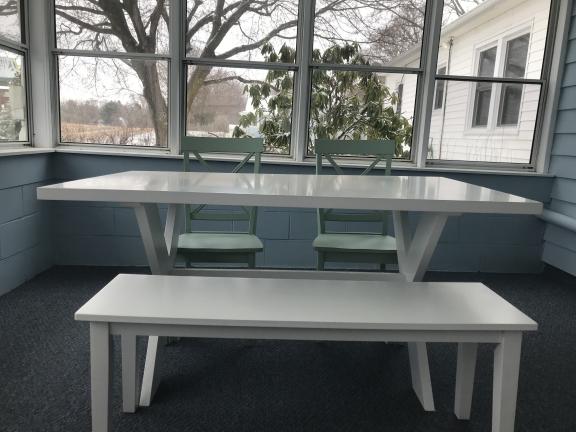 Dining table and chairs/bench for sale in Bellevue OH