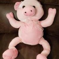 Pink pig for sale in Corryton TN by Garage Sale Showcase member Wisewit222, posted 11/29/2019