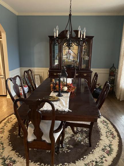 Cherry dinette Set for sale in Cartersville GA