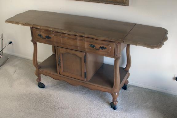 Sideboard/buffet for sale in Gurnee IL
