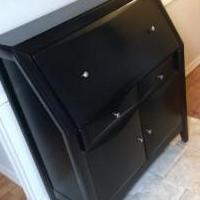 Desk (solid wood) for sale in Naples FL by Garage Sale Showcase member florespcfix, posted 10/24/2019
